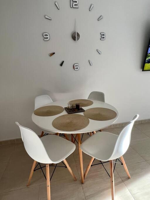 Apartamento Con Piscina ,Parking Y Aire Acondicionado Сан-Карлос-де-ла-Рапита Экстерьер фото
